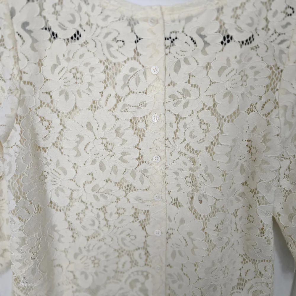 Club Monaco Cream Lace Top With Unfinished Scalloped Edges 3/4 Sleeeve Size XS